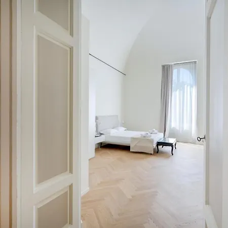 Palazzotorre 102 - Luxury With Tower View Appartement